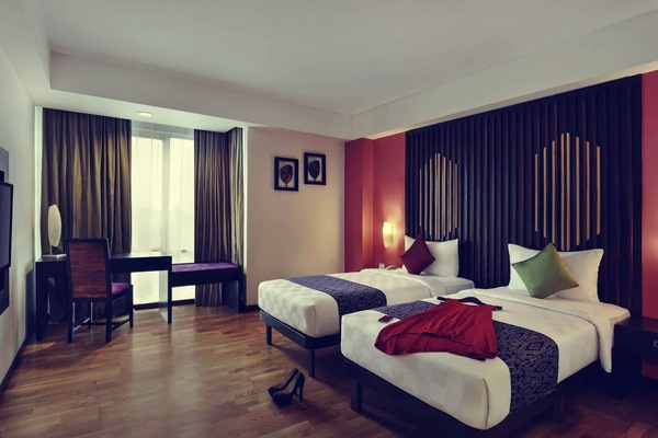 Superior Twin Room, 2 Twin Beds | Premium bedding, in-room safe, desk, soundproofing