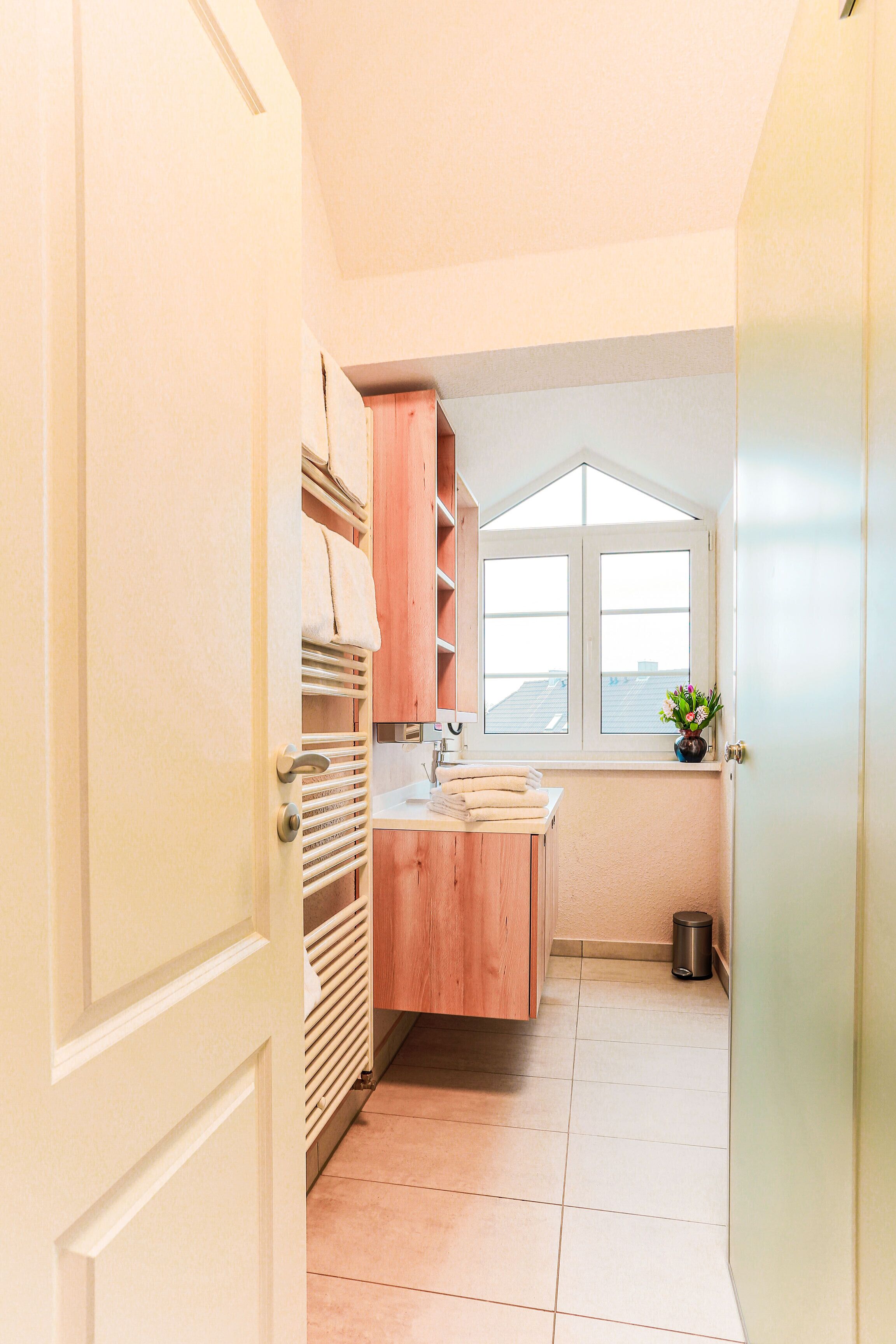 maisonette apartment | bathroom | shower, rainfall showerhead, free toiletries, hair dryer