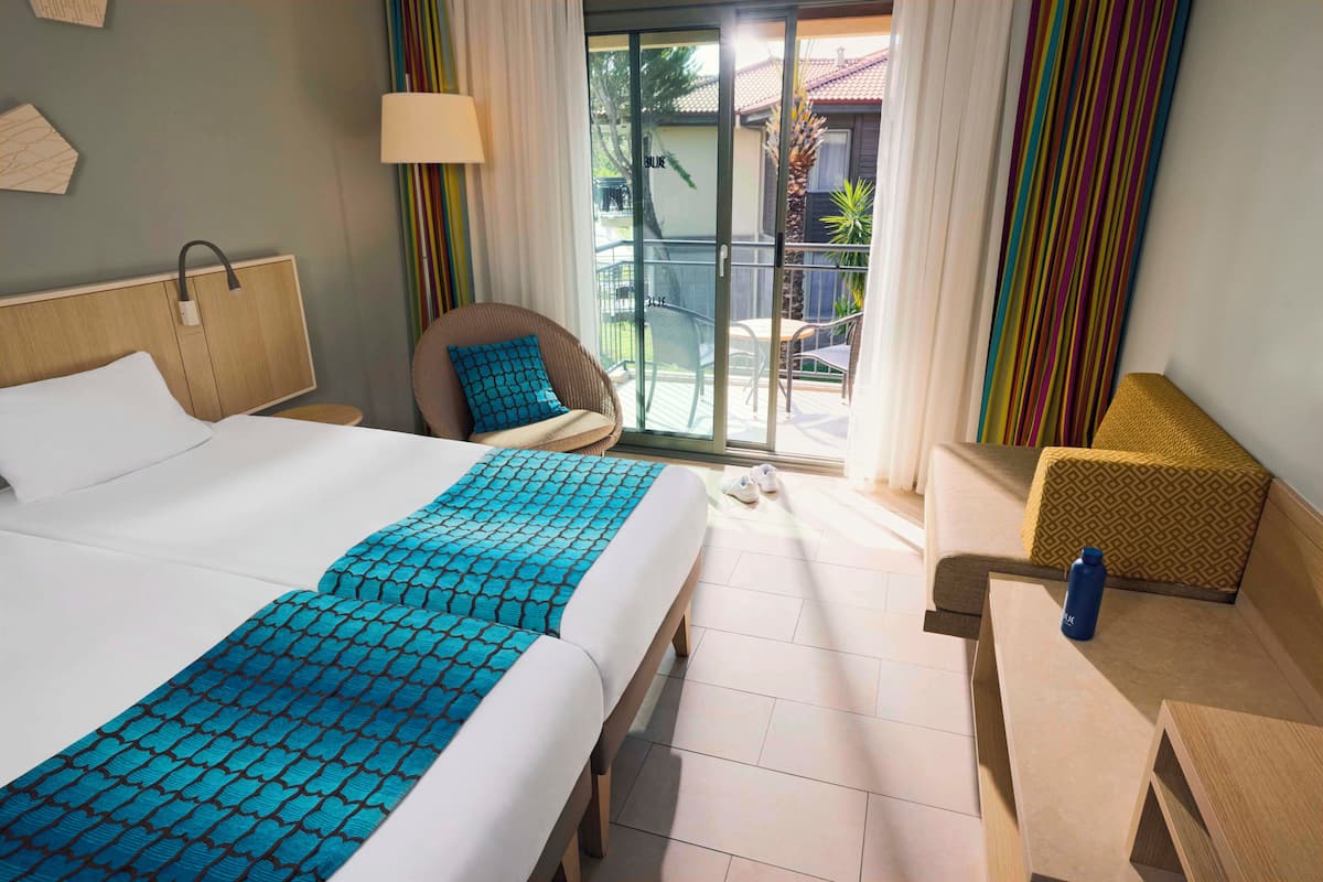 Standard Room, 1 Double or 2 Single Beds