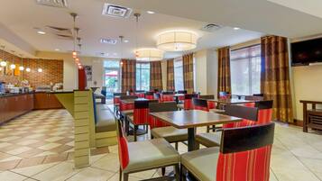 Desayuno continental incluido todos los días