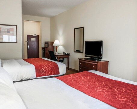 Comfort Suites near Indianapolis Airport - Image 39