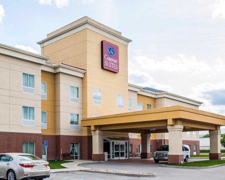 Comfort Suites near Indianapolis Airport - Image 16