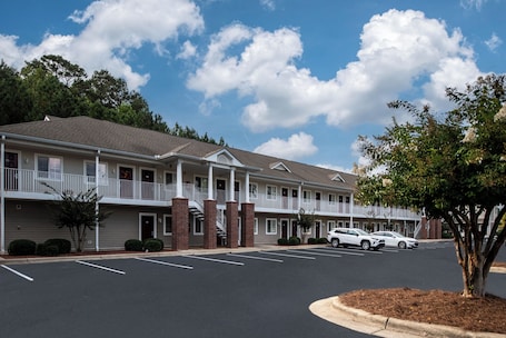 Front of property. Affordable Suites Myrtle Beach