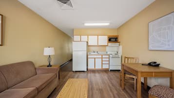 Standard Suite | 1 bedroom, free WiFi, bed sheets