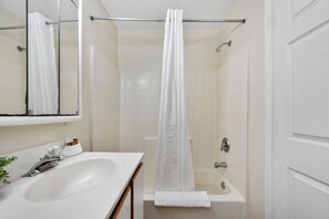 Bathroom - Affordable Suites Charlottesville (Charlottesville)