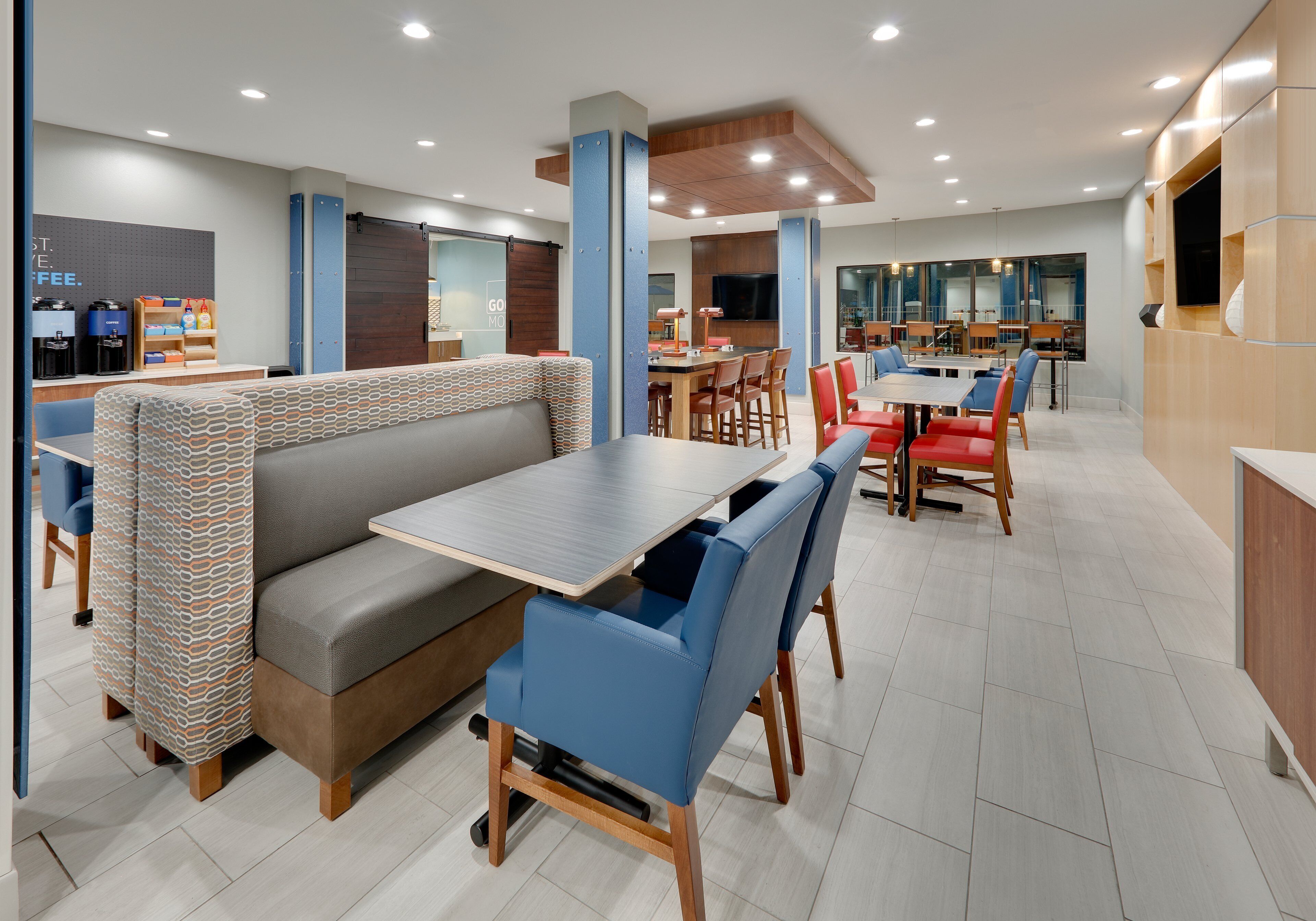 Photo - Holiday Inn Express & Suites San Antonio NW near SeaWorld by IHG