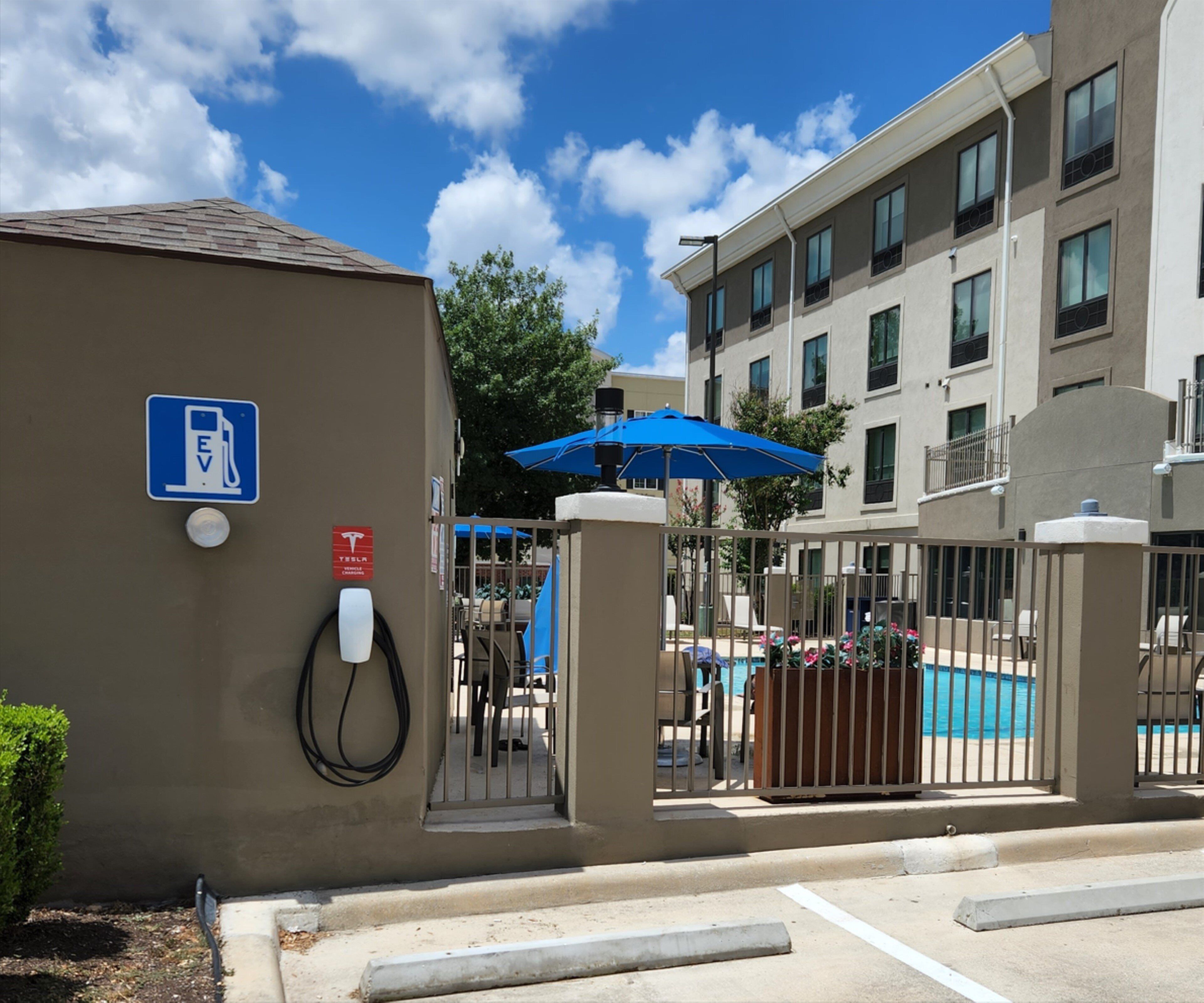 Photo - Holiday Inn Express & Suites San Antonio NW near SeaWorld by IHG