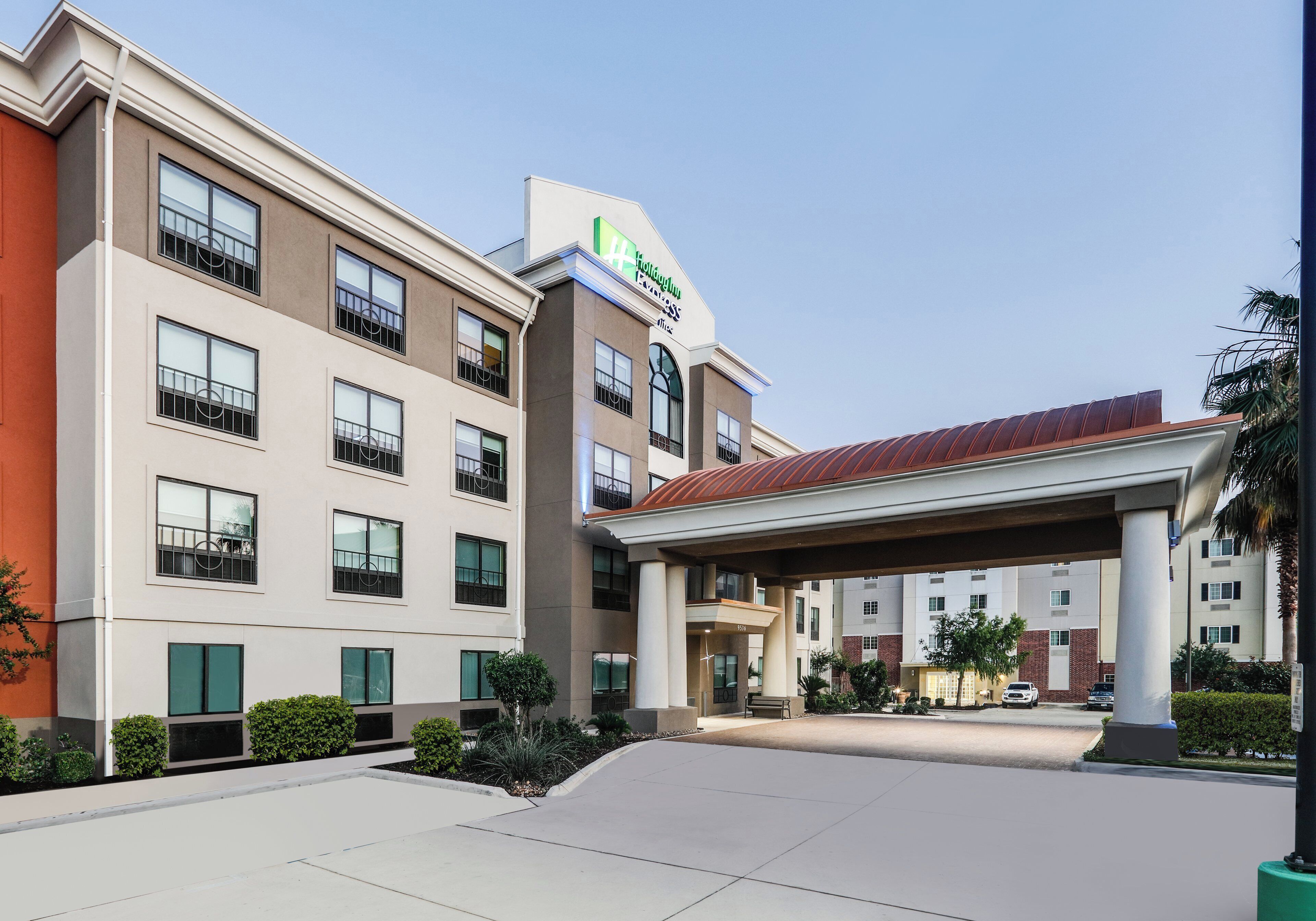 Photo - Holiday Inn Express Northwest Near Sea World