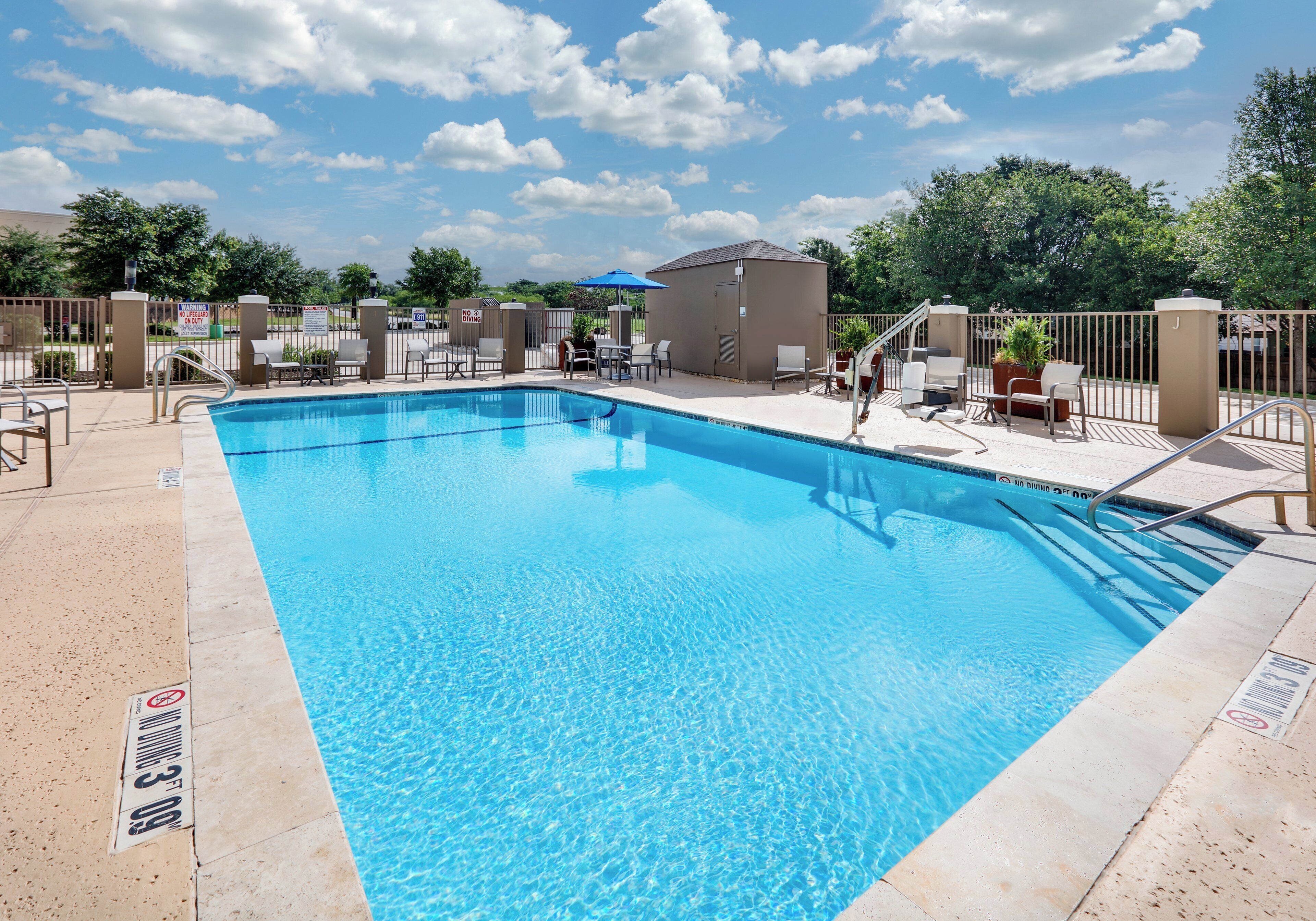 Photo - Holiday Inn Express Northwest Near Sea World