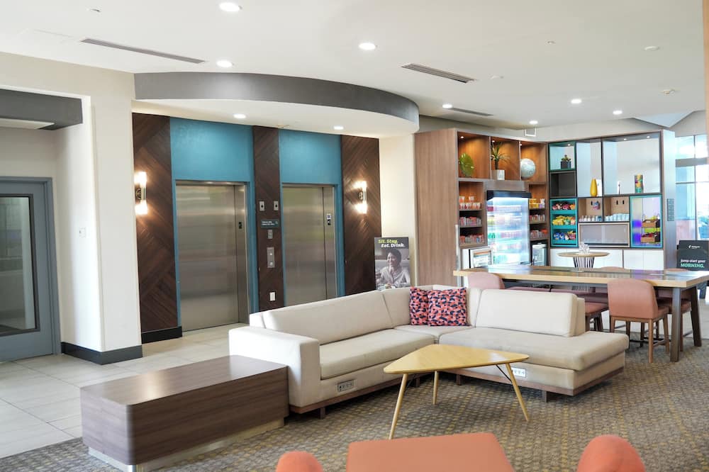 Holiday Inn Hotel & Suites PHOENIX AIRPORT by IHG