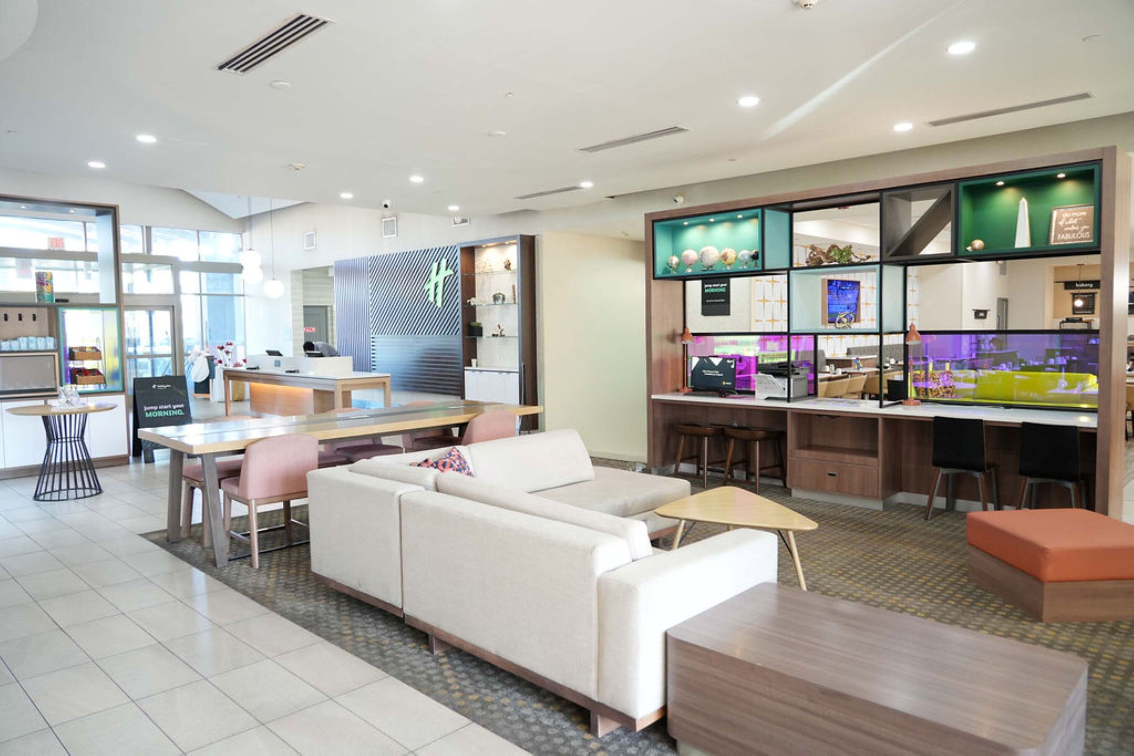Foto - Holiday Inn & Suites Phoenix Airport by IHG