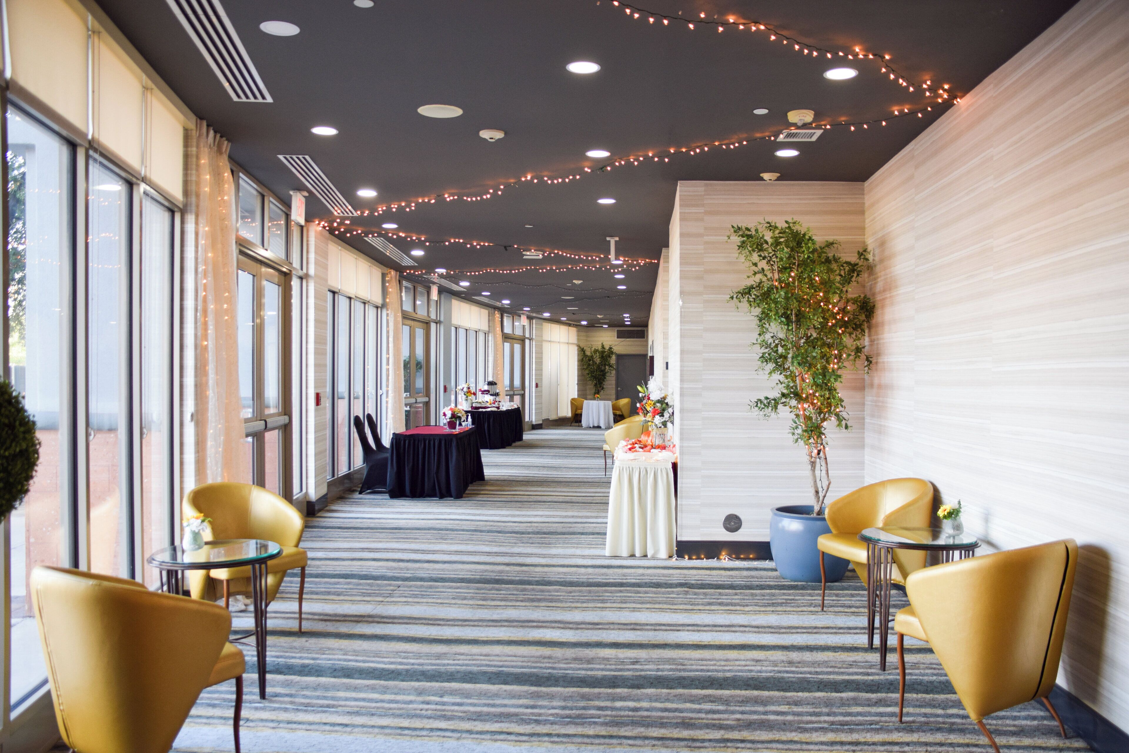 Foto - Holiday Inn & Suites Phoenix Airport by IHG