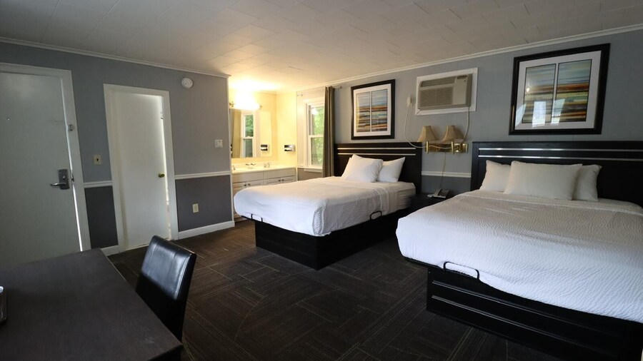 Travelodge by Wyndham Lincoln Near White Mountain