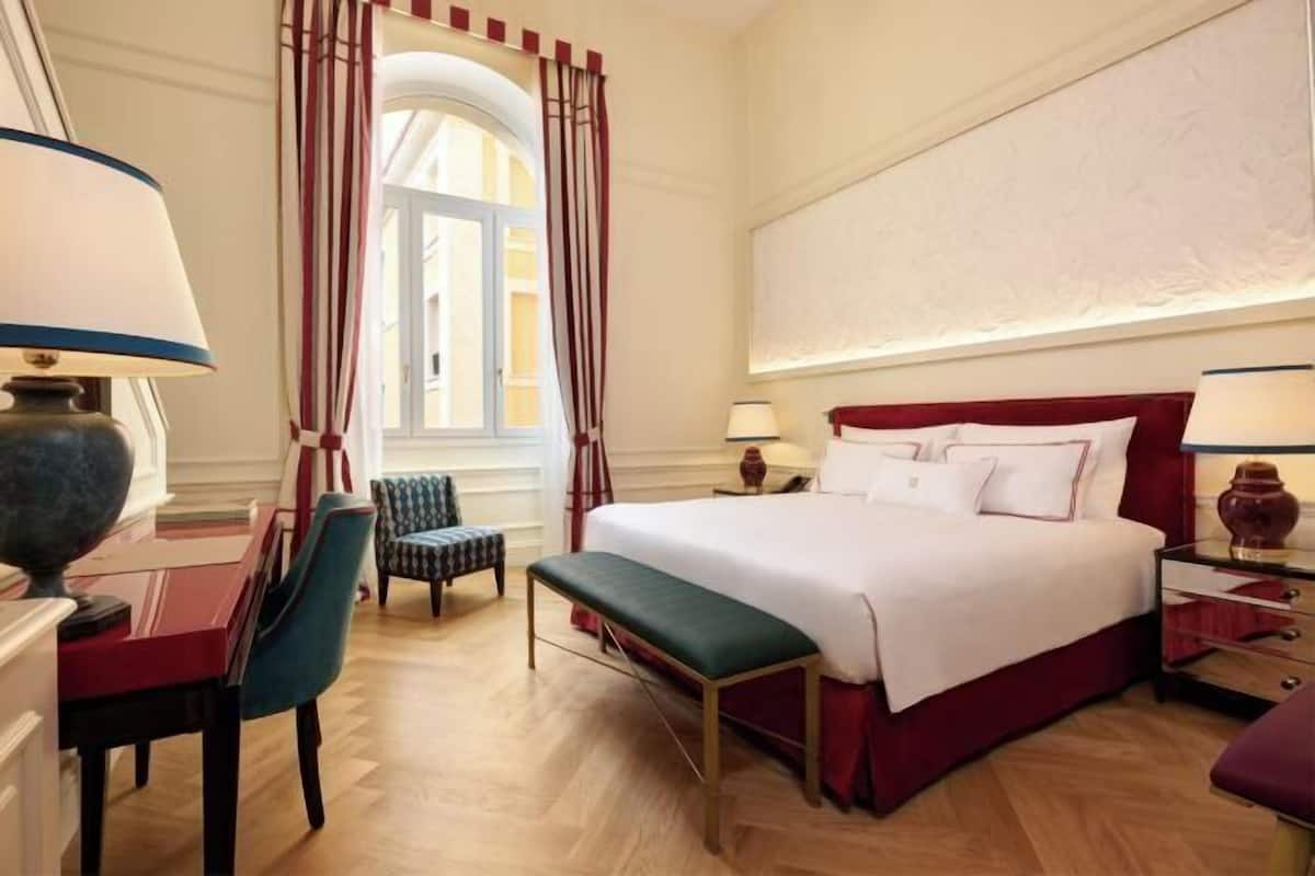 1 bedroom, premium bedding, down duvets, Select Comfort beds
