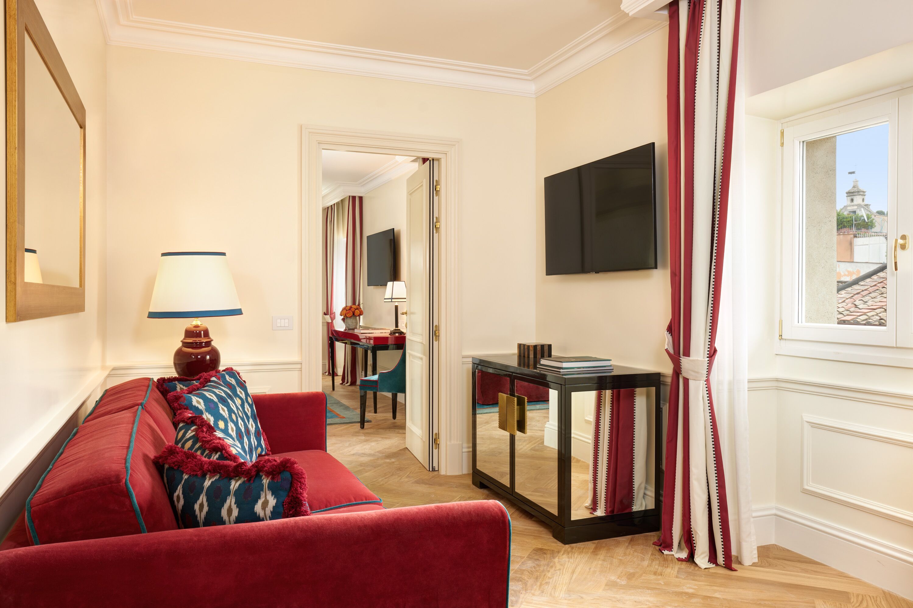 Suite (Prestige) | Premium bedding, down comforters, Select Comfort beds, minibar