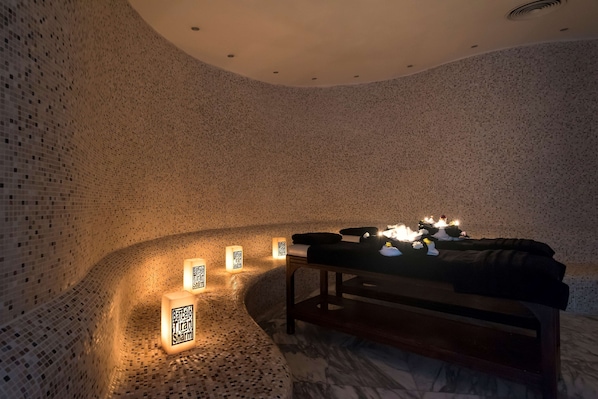 Sauna, Whirlpool, Dampfbad, Türkisches Bad/Hamam, Körperbehandlungen