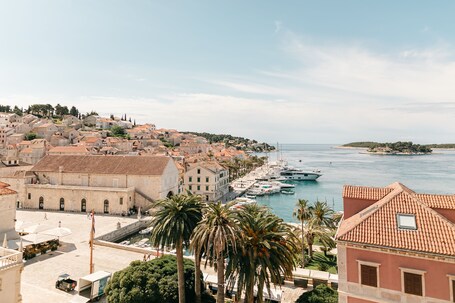 Hotel Park Hvar – Affordable hotel in Hvar