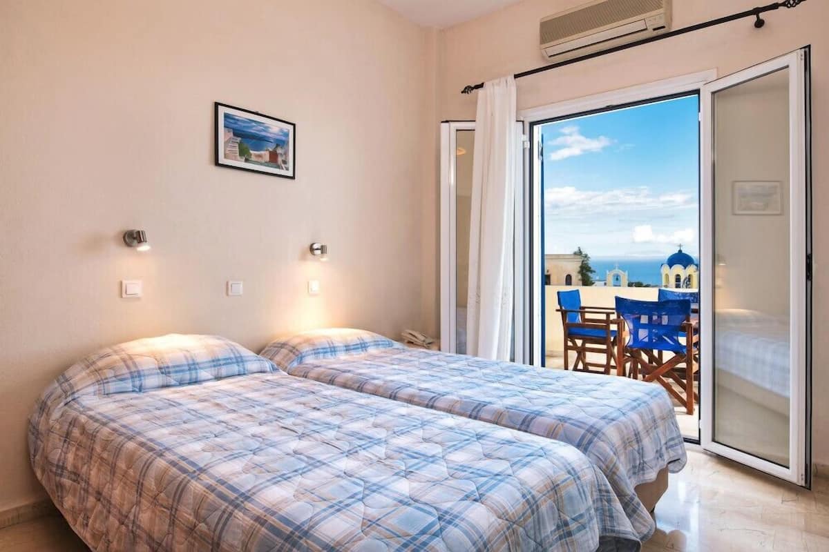 Family Room, Kitchenette | 2 bedrooms, Frette Italian sheets, premium bedding, minibar