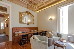 Lobby - The Rex Hotel Porto - Mansion House - Private Parking (Porto)