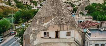 Cave Hotel Saksagan