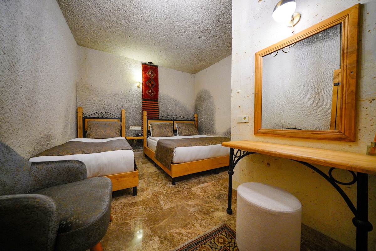 Triple Room | 1 bedroom, Egyptian cotton sheets, premium bedding, Select Comfort beds