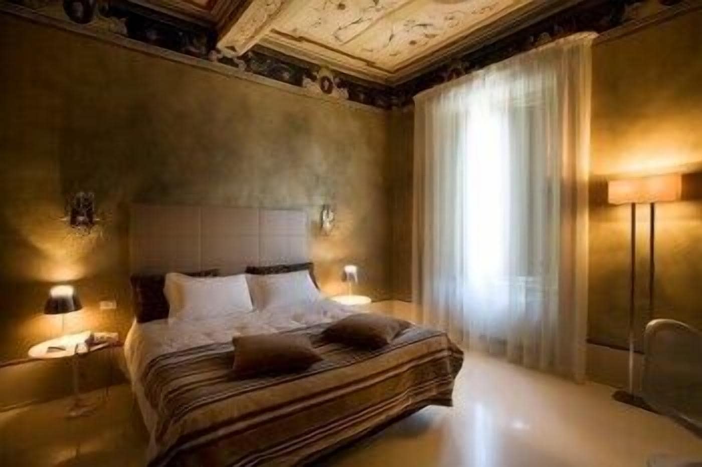 superior double room | minibar, in-room safe, soundproofing, iron/ironing board