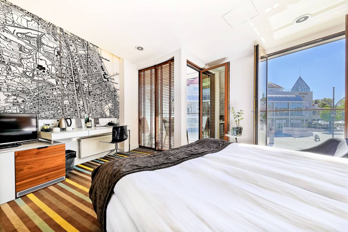 double deluxe balcony | 1 bedroom, premium bedding, minibar, in-room safe