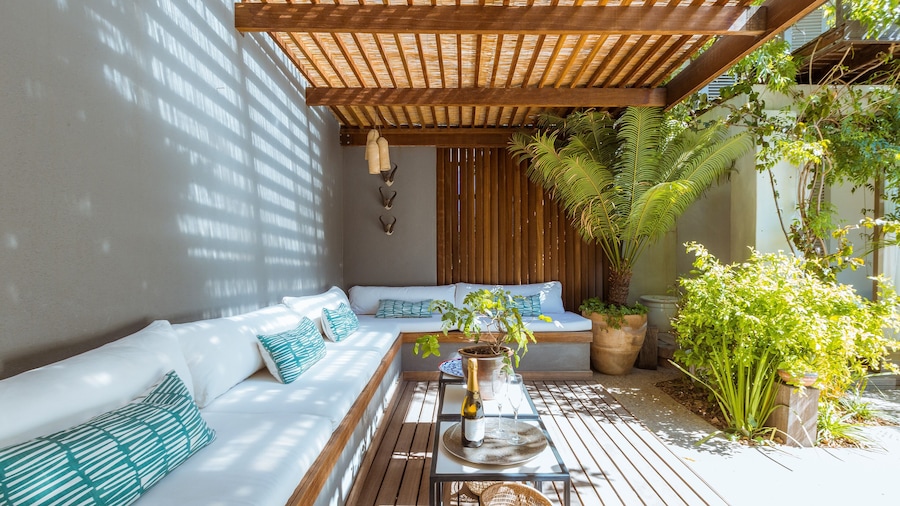 Cape Standard Guest House