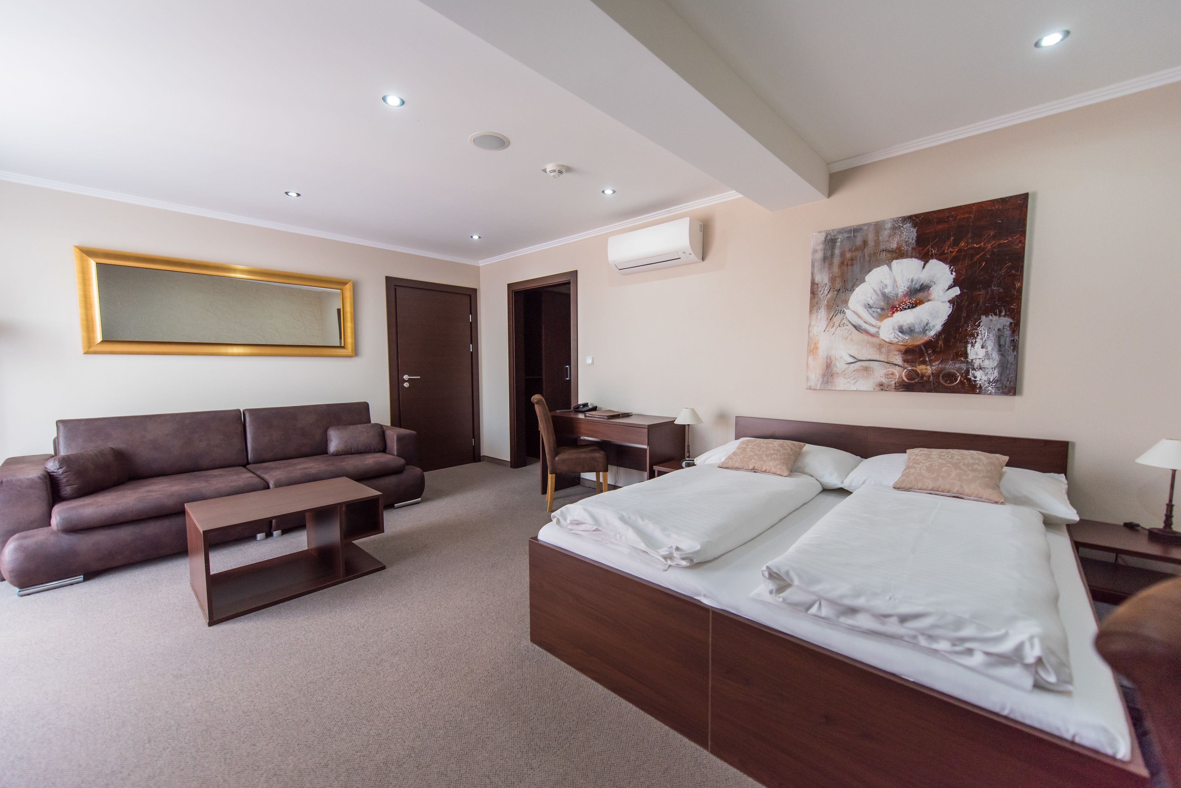 Children's theme room