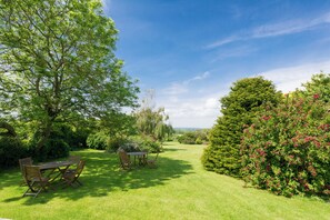 Garden - Ty'n Rhos Country House (Caernarfon)
