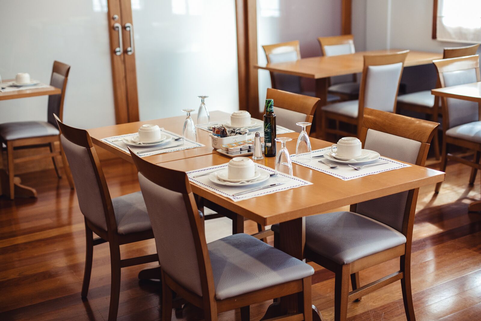 daily buffet breakfast (eur 11 per person)