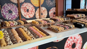 Breakfast, lunch and dinner served  - Evenia Olympic Garden (Lloret de Mar)