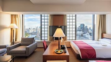 Deluxe Twin Room, Non Smoking (Top Floor / Palace Side) | Down comforters, in-room safe, desk, blackout drapes