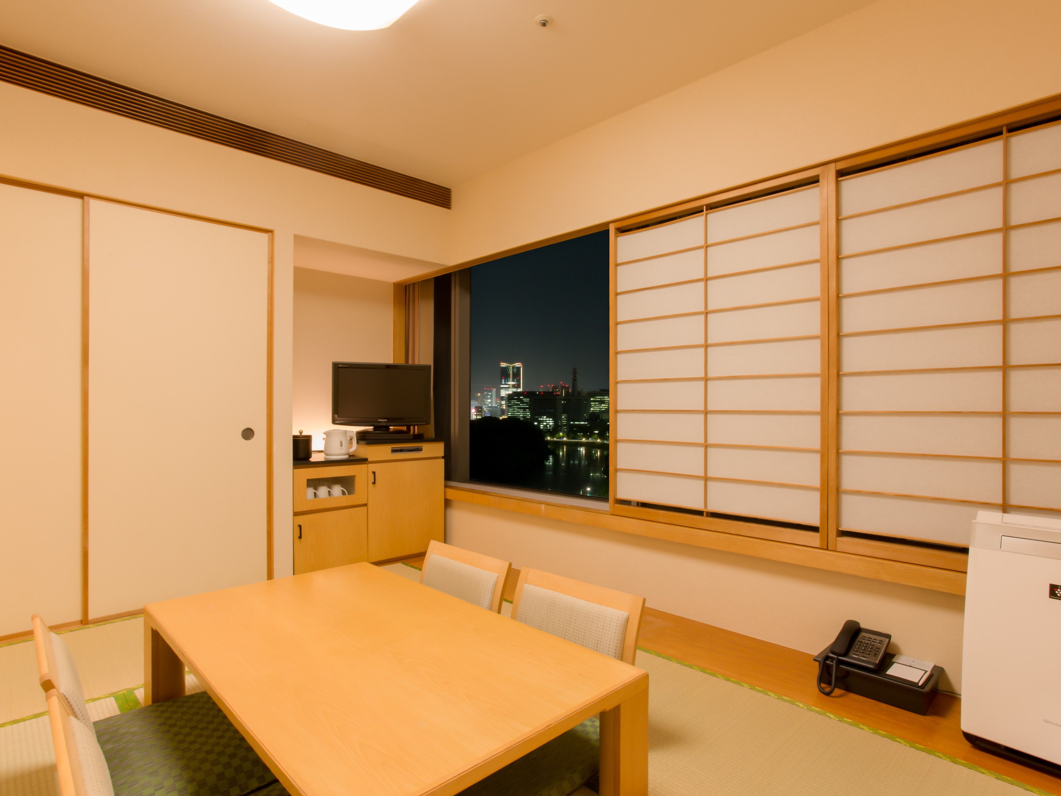 japanese style room smoking (palace side) | down duvets, in-room safe, desk, blackout curtains