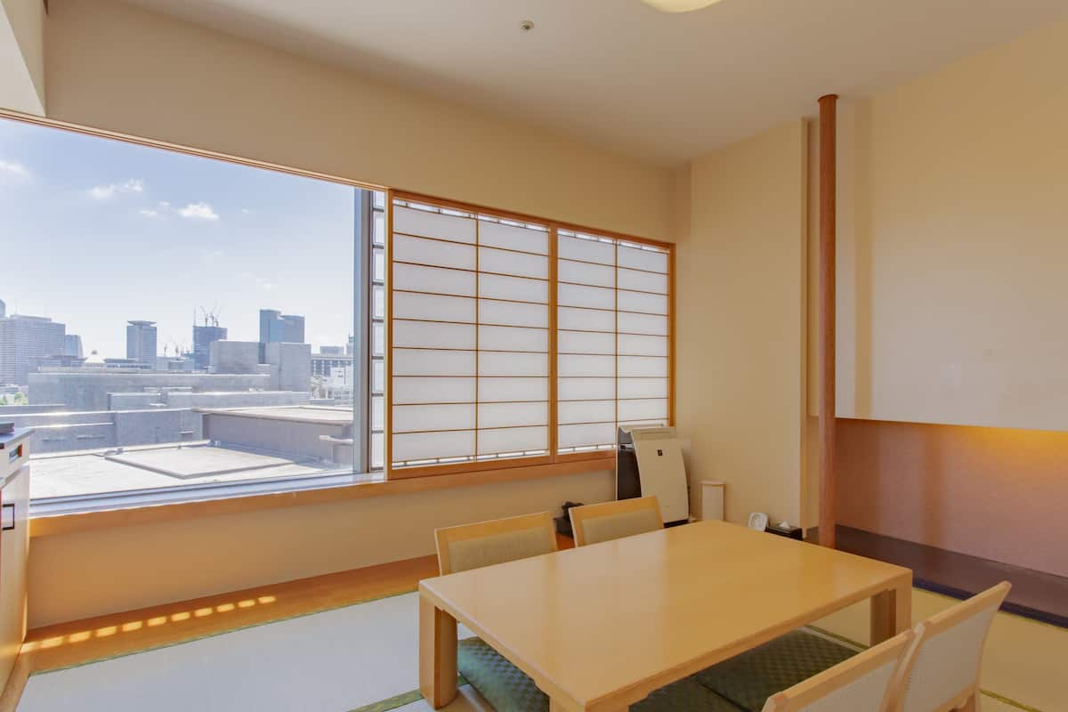 Japanese style room Smoking (Palace Side) | Down duvets, in-room safe, desk, blackout curtains