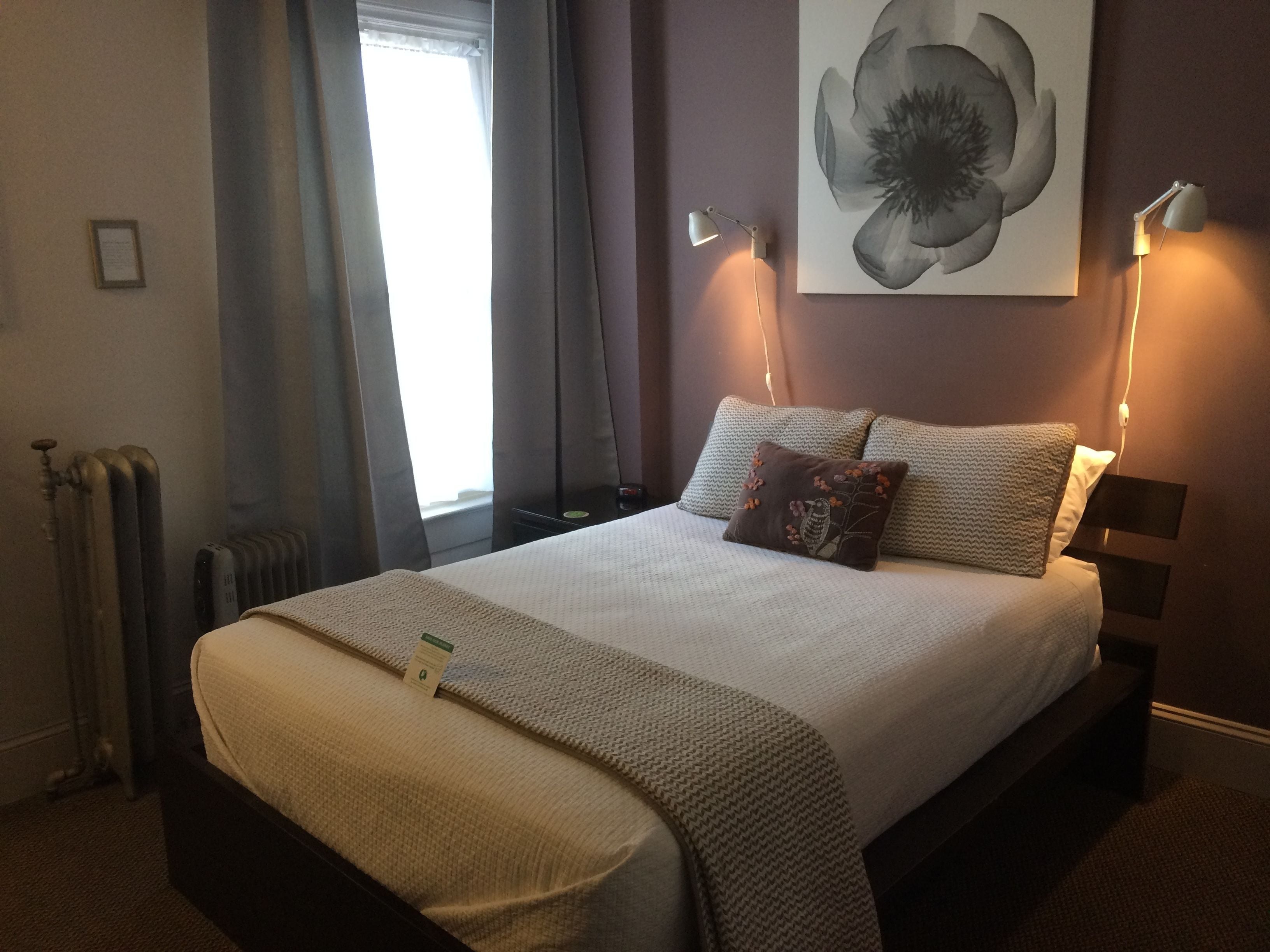 Chambre Économique, 1 lit double, salle de bains commune (Room 22)