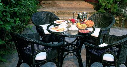 Rusticae Hotel LEstaciĂł