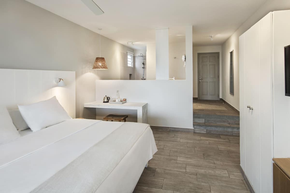 Deluxe Ocean View | 1 dormitorio, minibar, caja fuerte y escritorio