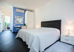 Superior Room, Terrace (Deluxe)