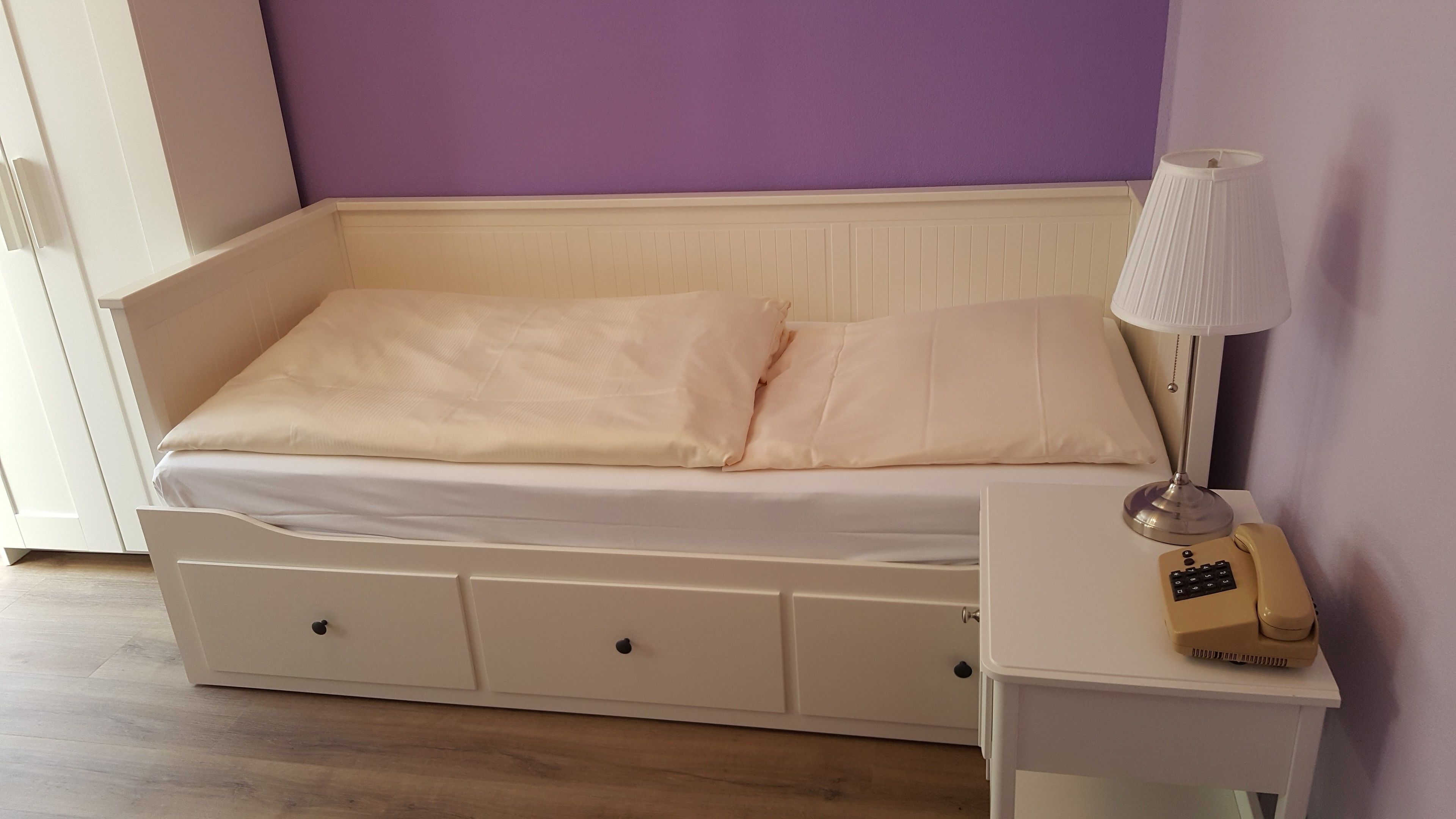 In-room safe, iron/ironing board, cribs/infant beds, bed sheets