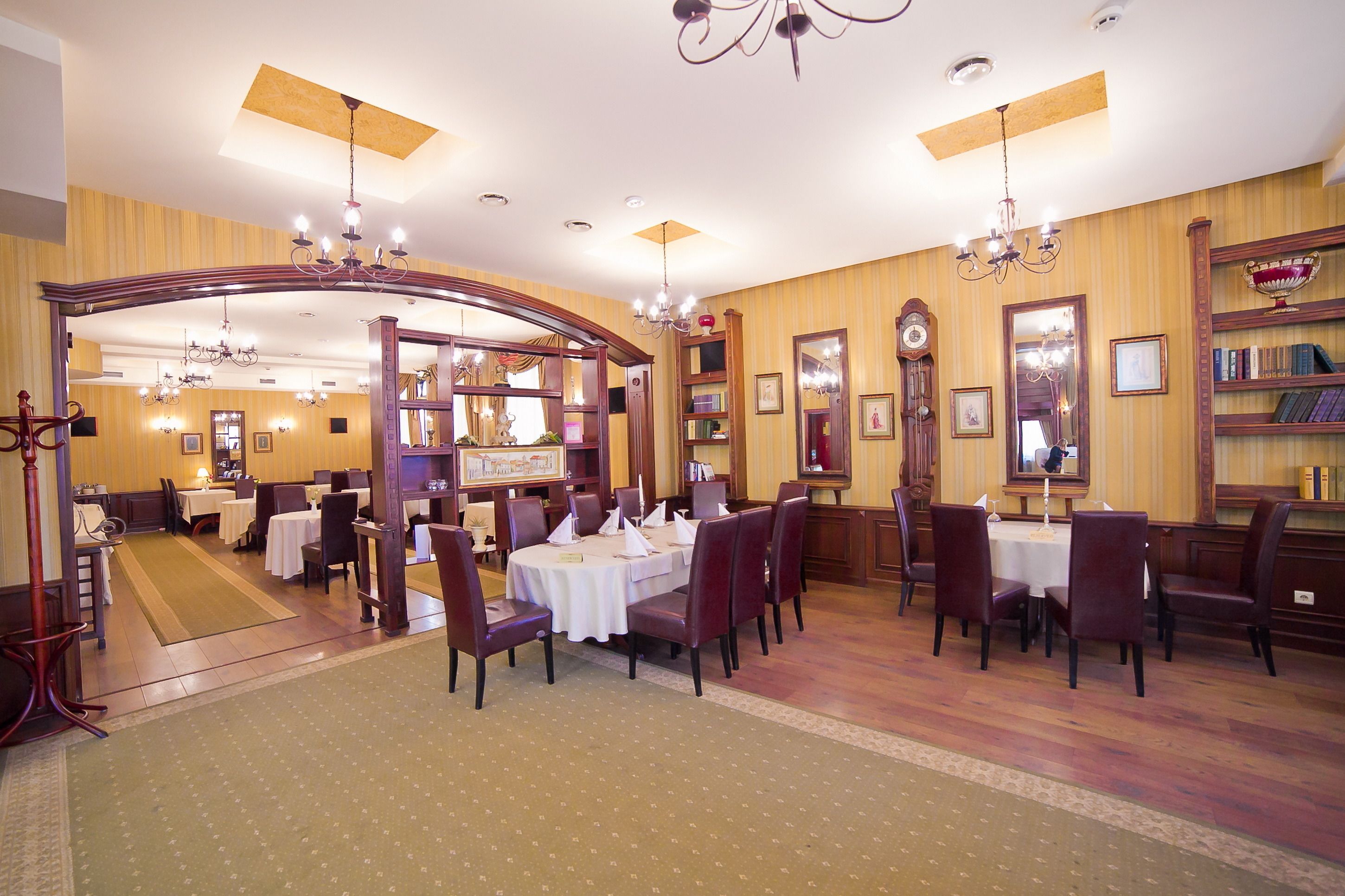 breakfast, lunch, dinner served; modern european cuisine