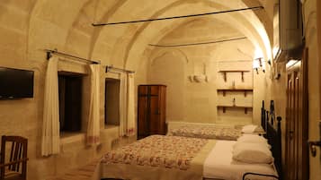 Family Suite | Free minibar items, in-room safe, individually decorated