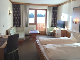 Superior Room | Premium bedding, in-room safe, desk, laptop workspace