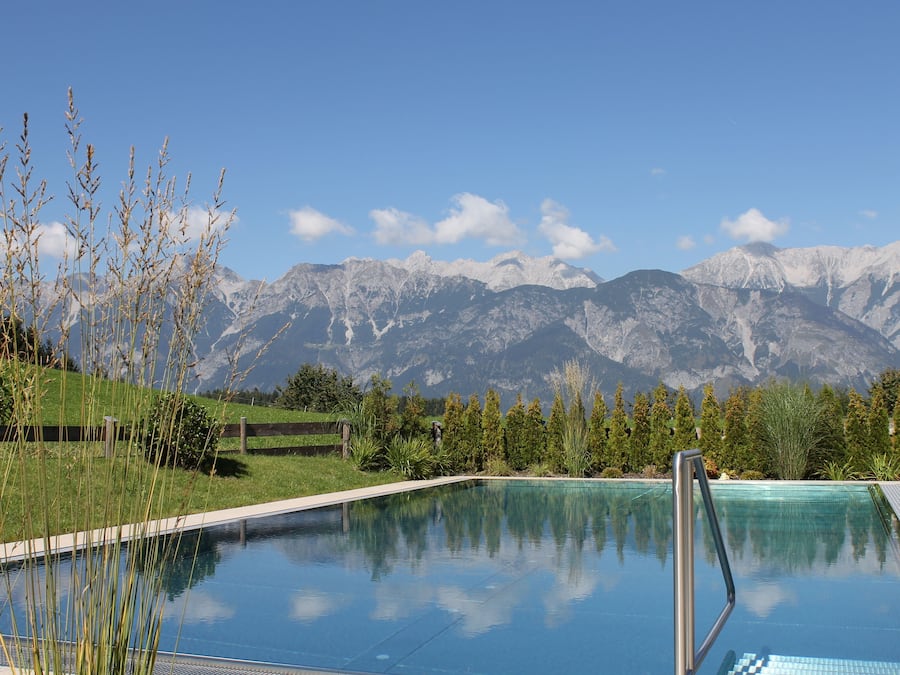 Piscine extérieure (ouverte en saison)