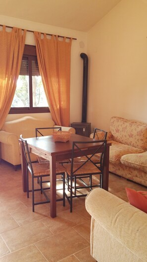 Flat-screen TV, DVD player -  Hotel La Era de Aracena - Adults Only (Aracena)