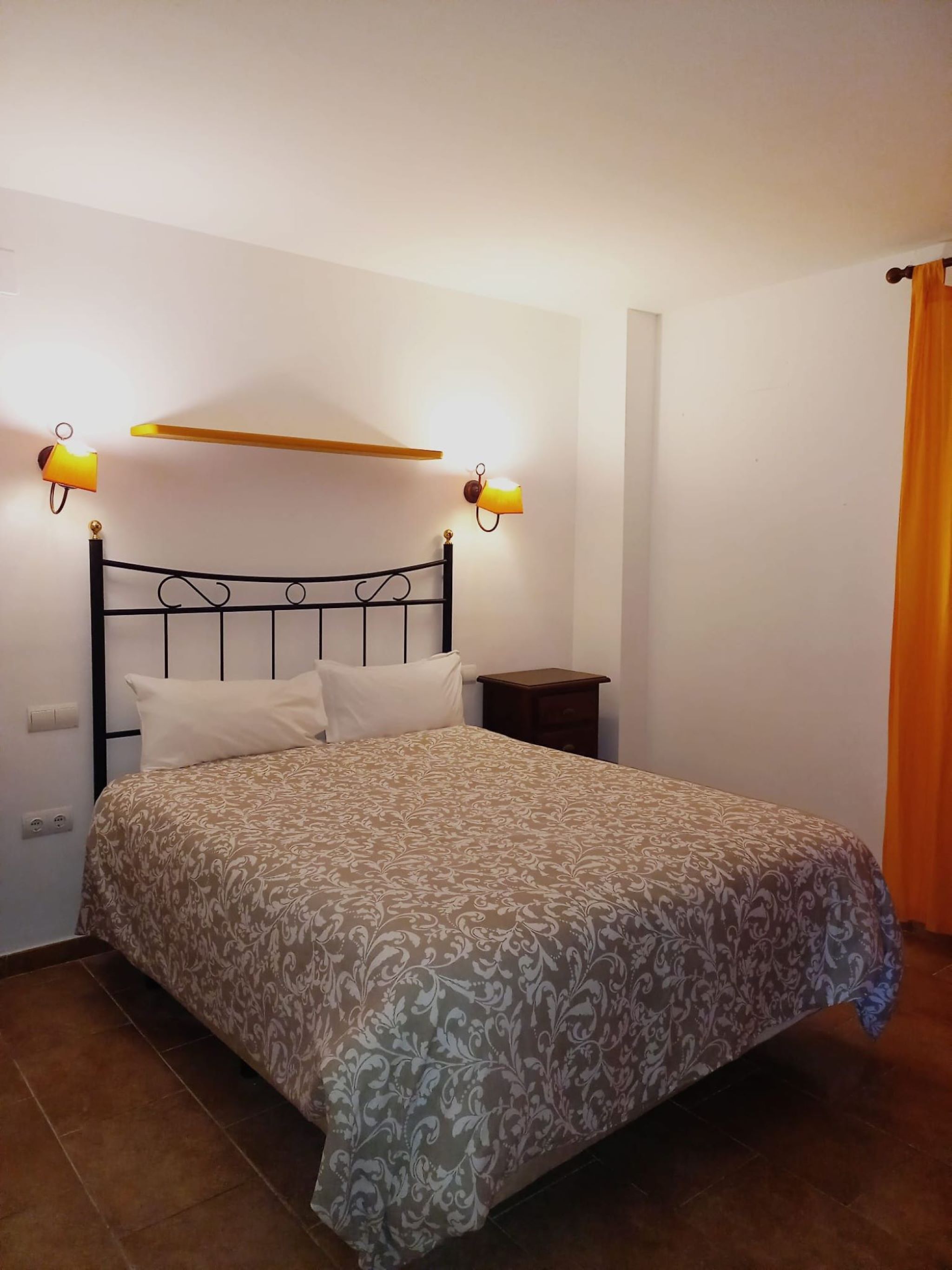 Premium bedding, down comforters, desk, soundproofing