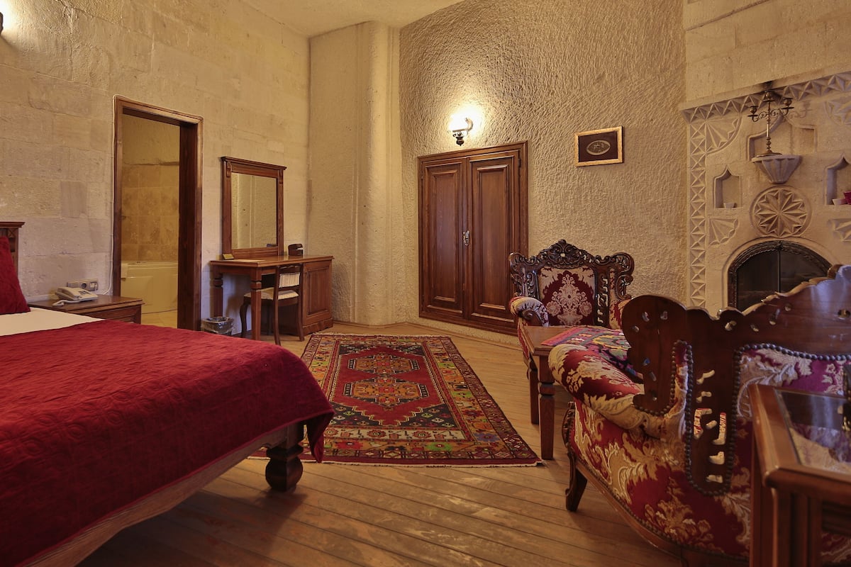 Suite (2 Adults) | Premium bedding, free minibar items, in-room safe