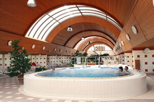 Bañera de hidromasaje interior