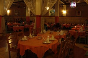 Breakfast, lunch, dinner served; Moroccan cuisine