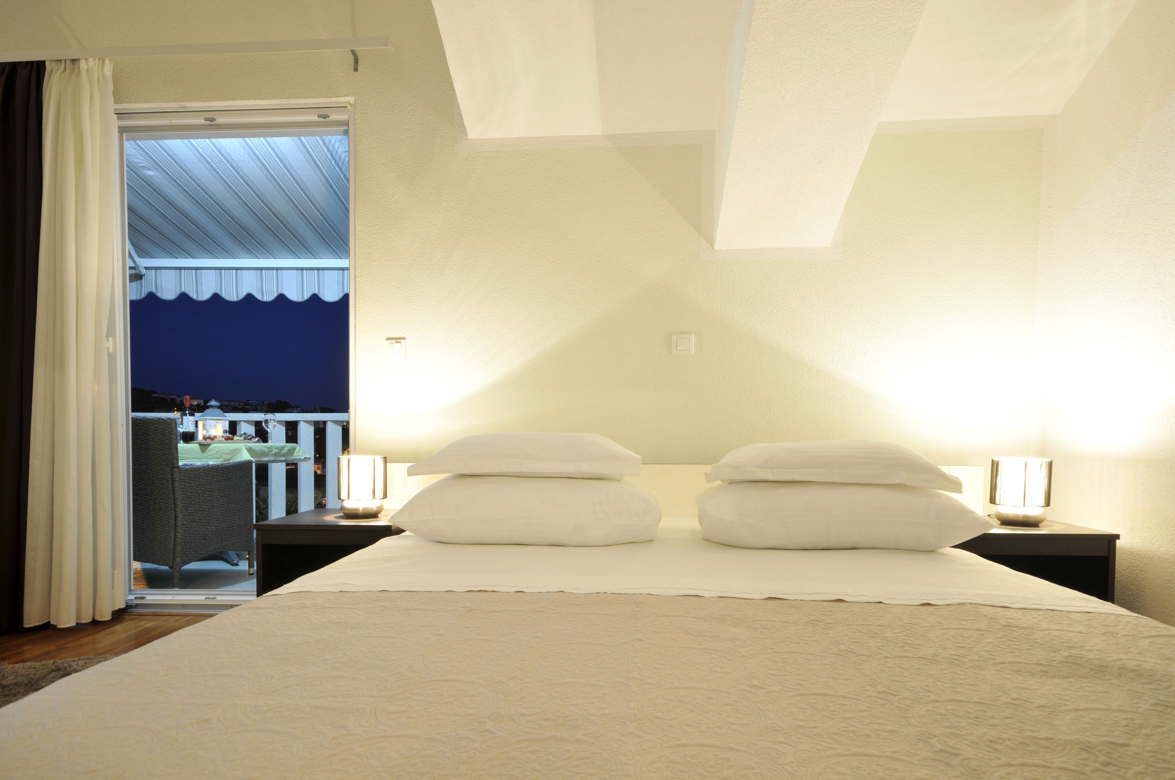 standard apartment, balcony | 1 bedroom, premium bedding, pillow-top beds, in-room safe